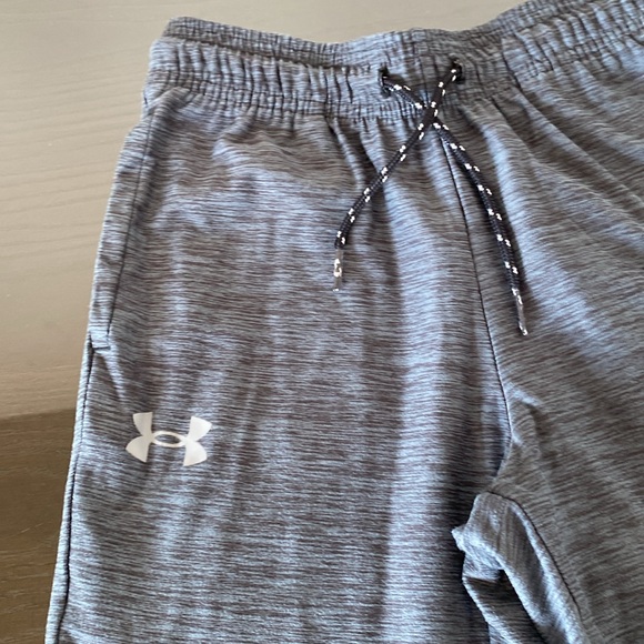 Under Armour Boys Pants - Picture 2 of 5